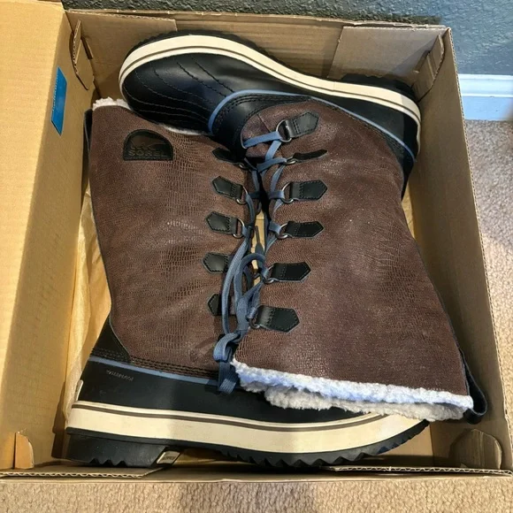 Sorel Women's Tivoli High Brown & Black Lace-Up Winter Boots - Picture 4 of 15